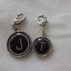 Winky and Dutch letter charm pulls J or T
